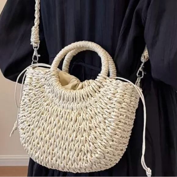 Summer Straw Beach Woven Boho Shoulder Crossbody Tote Bag Round Rattan Handbag - Picture 3 of 3